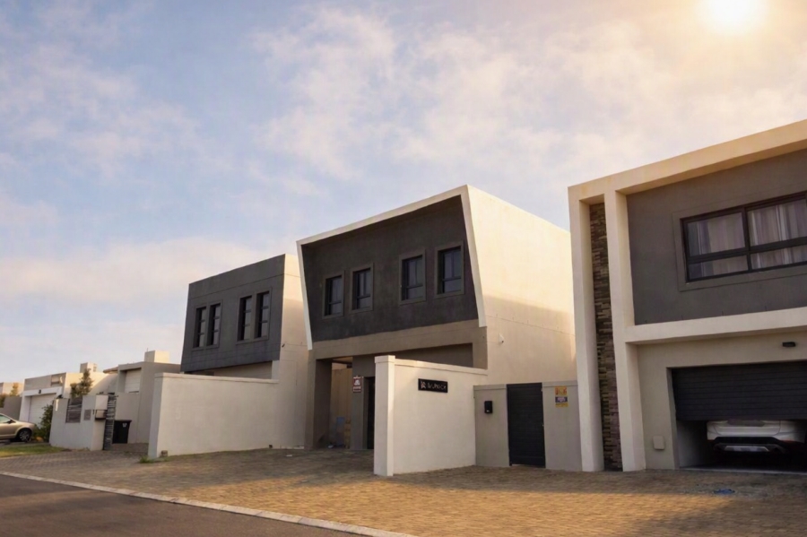 2 Bedroom Property for Sale in Sandown Western Cape